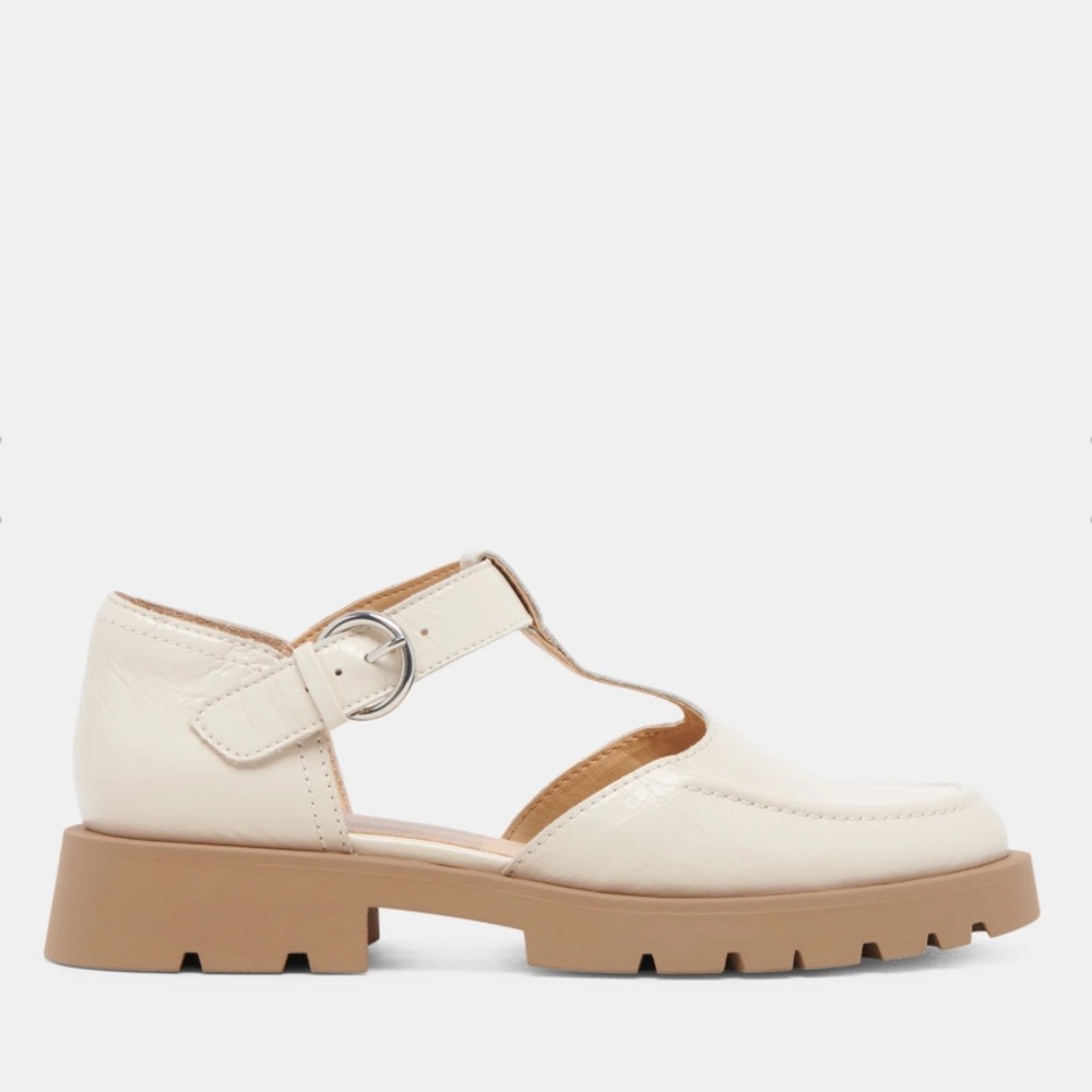 Dolce Vita Women’s size 10. EMILIO FLATS CREAM CRINKLE PATENT LEATHER